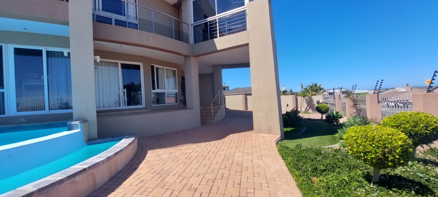 5 Bedroom Property for Sale in Myburgh Park Western Cape